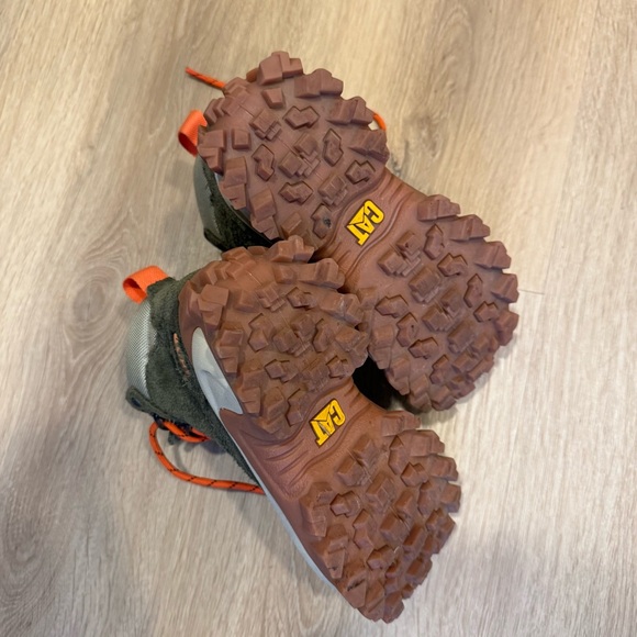 CAT Footwear Green Suede Invader Hi Boot - Picture 3 of 4